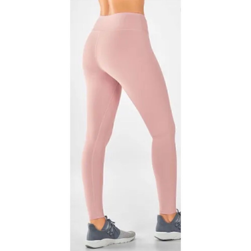 Fabletics Salar Solid Powerhold
Legging In Blush … - image 3